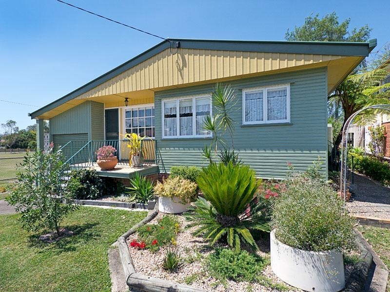 1184 Oxley Road, Oxley QLD 4075