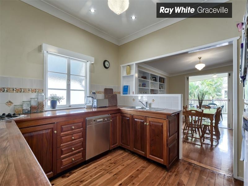 246 Verney Road East, Graceville QLD 4075