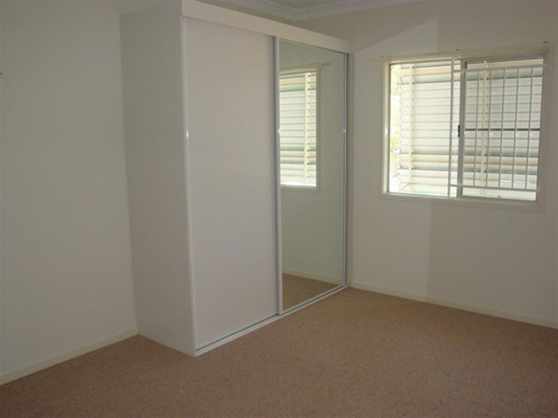 19 Coleman Street, Graceville QLD 4075