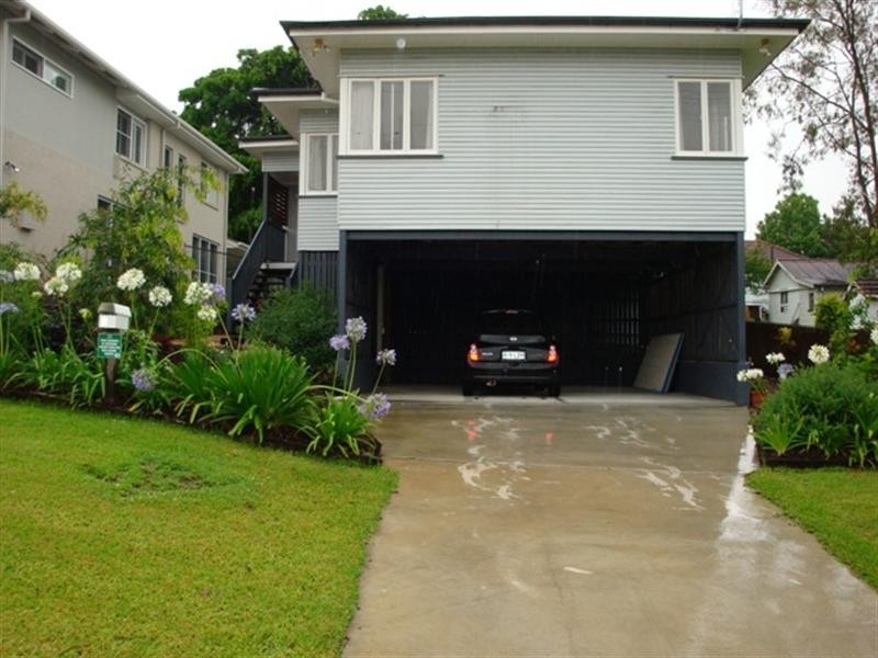 33 Sheffield Street, Oxley QLD 4075