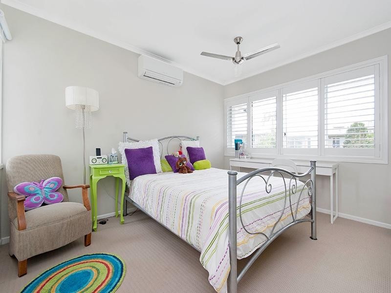 7 Seng Street, Graceville QLD 4075