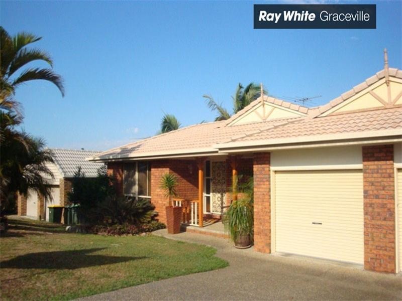 469 Westlake Drive, Riverhills QLD 4074