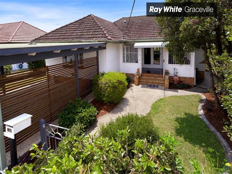 124 Borden Street, Sherwood QLD 4075