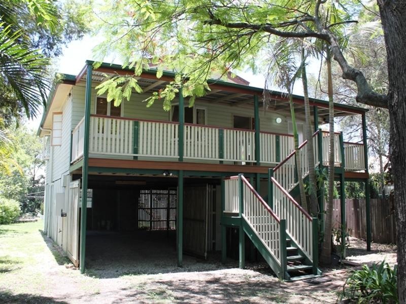 11 Myla Terrace, Tennyson QLD 4105