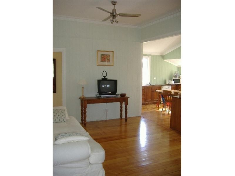 11 Myla Terrace, Tennyson QLD 4105