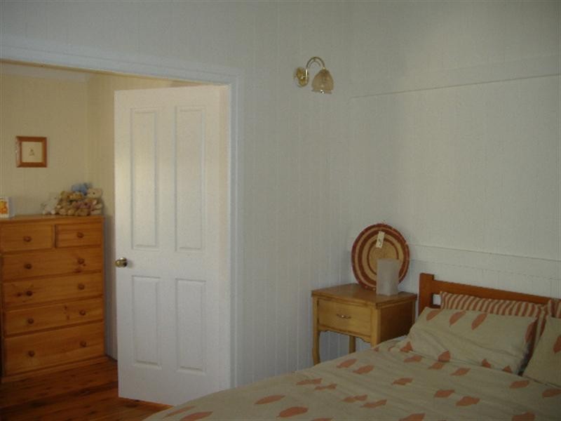 11 Myla Terrace, Tennyson QLD 4105