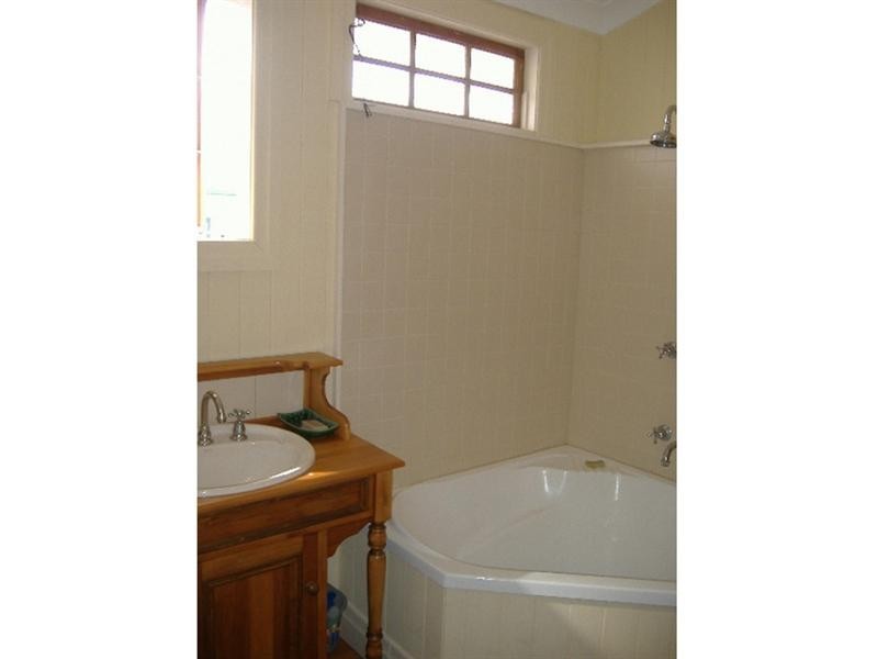 11 Myla Terrace, Tennyson QLD 4105