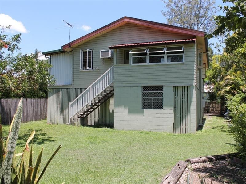 11 Myla Terrace, Tennyson QLD 4105