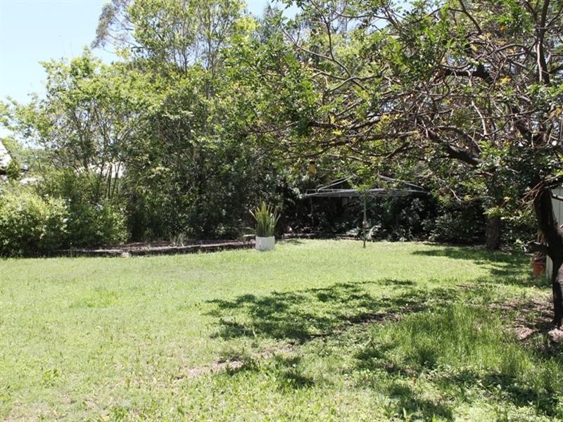 11 Myla Terrace, Tennyson QLD 4105