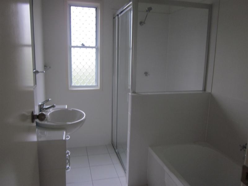 195 Graceville Avenue, Graceville QLD 4075