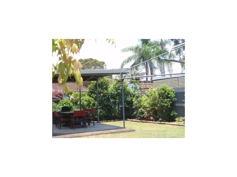 10 Young Street, Graceville QLD 4075