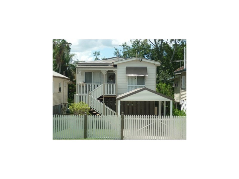 134 Central Avenue, Sherwood QLD 4075