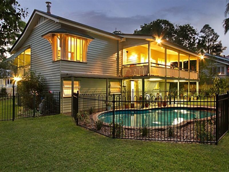 43 Bank Road, Graceville QLD 4075