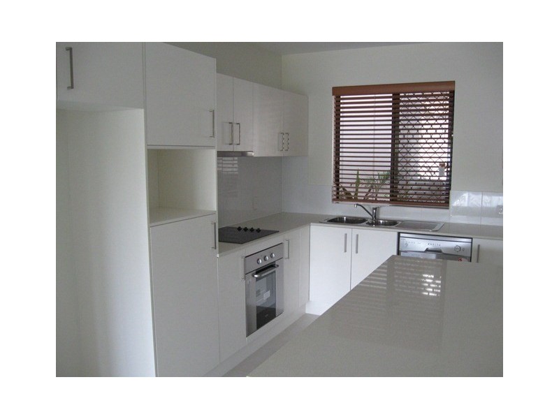 2/612 Sherwood Road, Sherwood QLD 4075