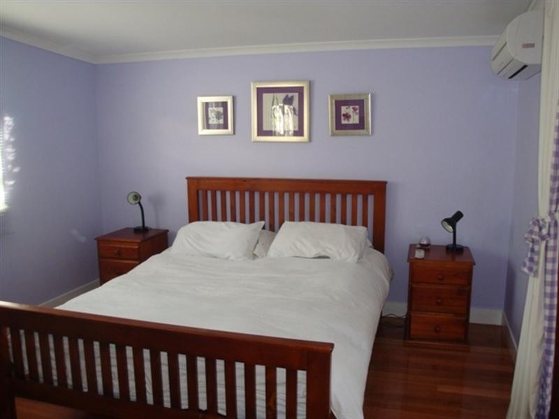 37 Livingstone Street, Yeerongpilly QLD 4105