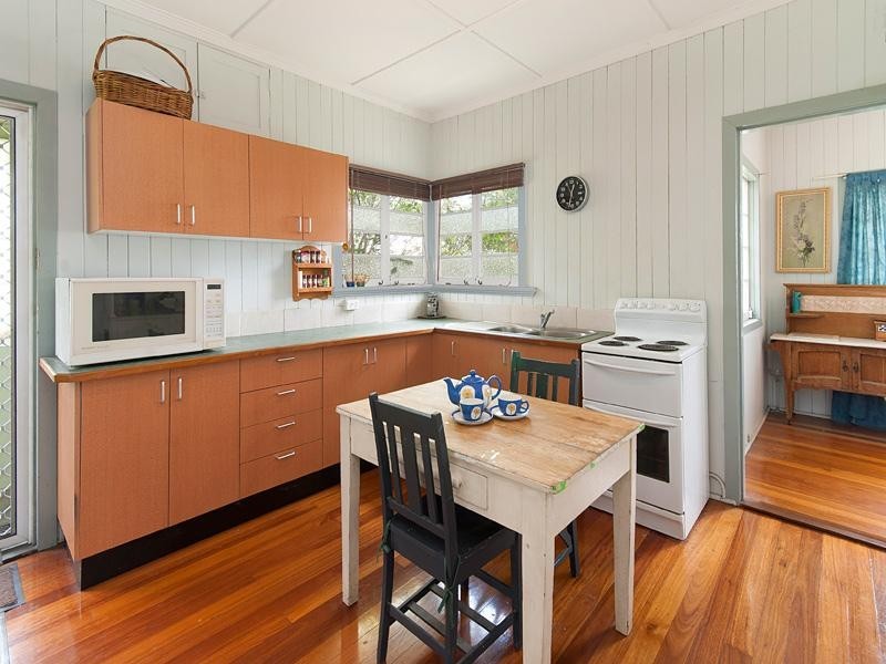 8 Hilda Street, Corinda QLD 4075