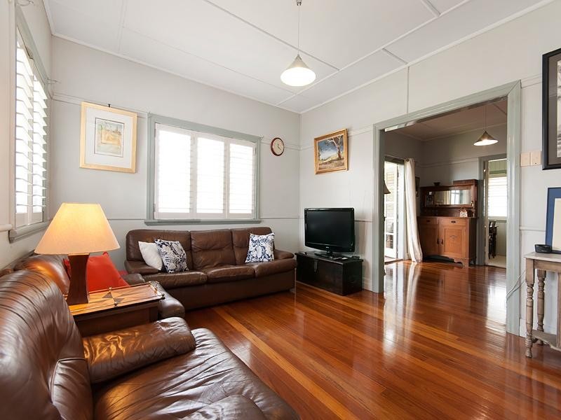 8 Hilda Street, Corinda QLD 4075