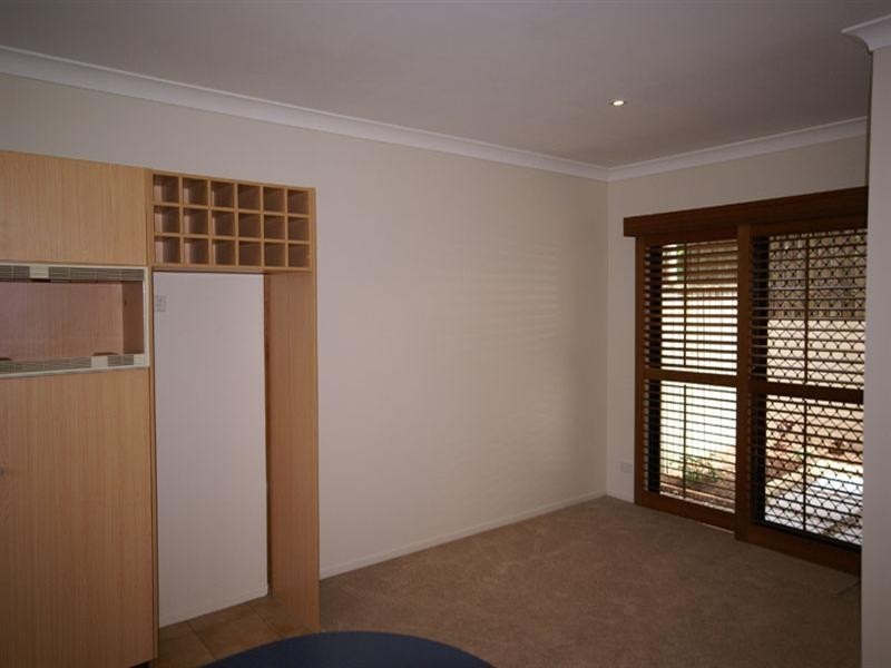 10/122 Central Avenue, Indooroopilly QLD 4068