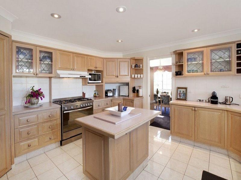 21 Woolner Place, Mount Ommaney QLD 4074