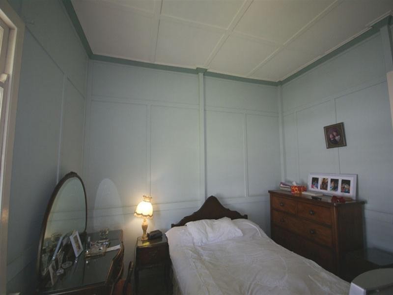 53 Simpsons Road, Bardon QLD 4065