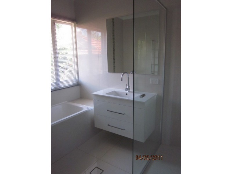 23 Haldane Street, Graceville QLD 4075