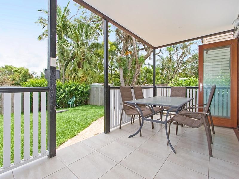 70 King Arthur Terrace, Tennyson QLD 4105