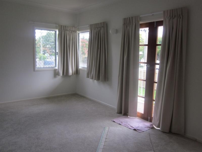 195 Graceville Avenue, Graceville QLD 4075