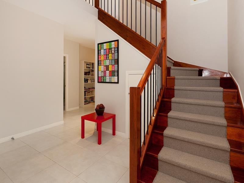 114 Central Avenue, Sherwood QLD 4075