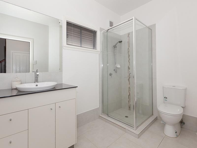 114 Central Avenue, Sherwood QLD 4075