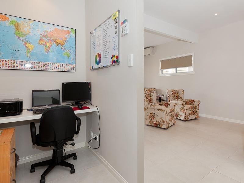 114 Central Avenue, Sherwood QLD 4075