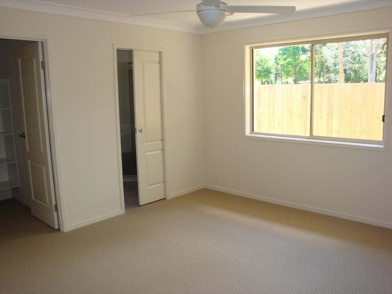 7 Knightsbridge Street, Oxley QLD 4075