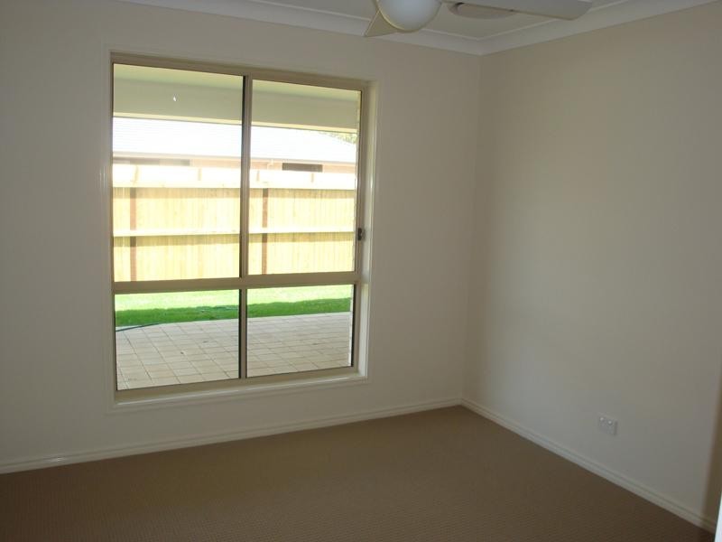 7 Knightsbridge Street, Oxley QLD 4075