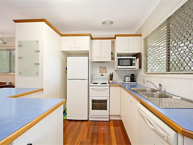 212 Seventeen Mile Rocks Road, Oxley QLD 4075