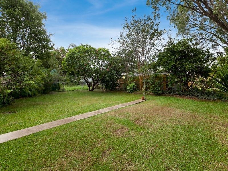 37 Junction Street, Sherwood QLD 4075