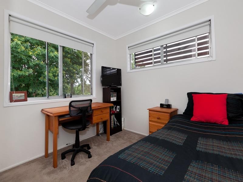 23 Deniven Street, Corinda QLD 4075