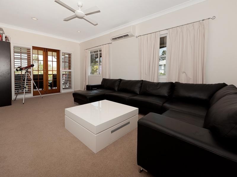 142 Central Avenue, Sherwood QLD 4075