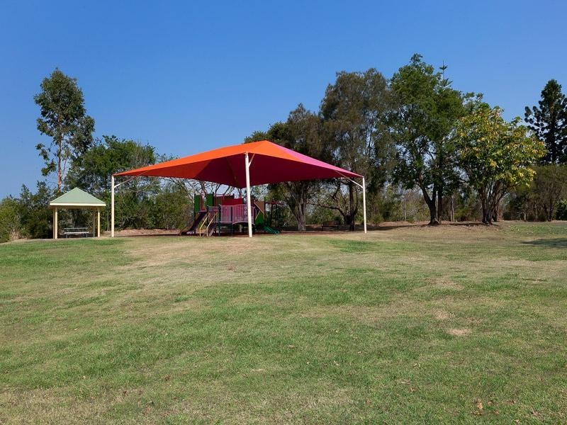 142 Central Avenue, Sherwood QLD 4075