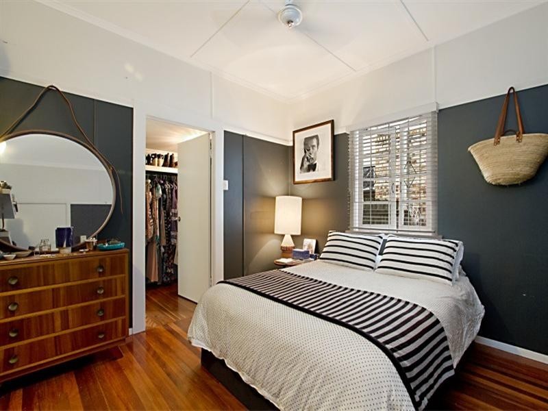 64 Gordon Terrace, Indooroopilly QLD 4068