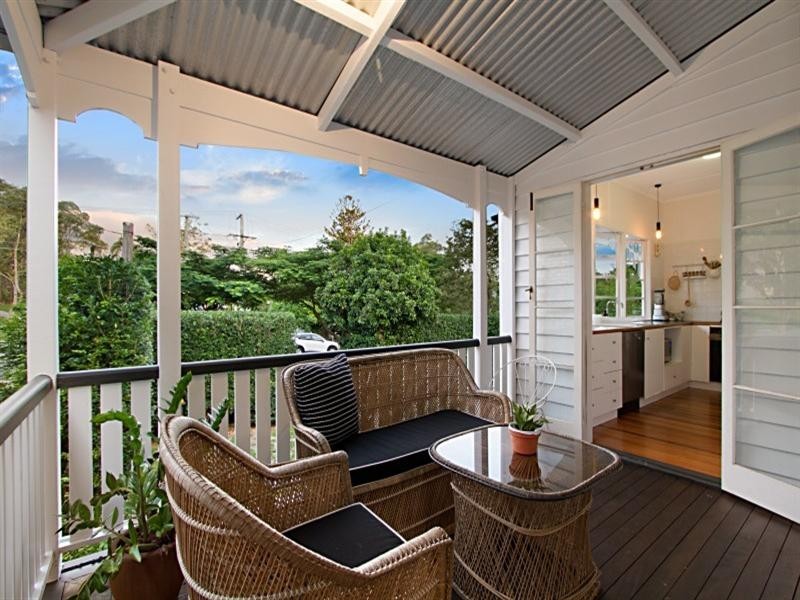 64 Gordon Terrace, Indooroopilly QLD 4068