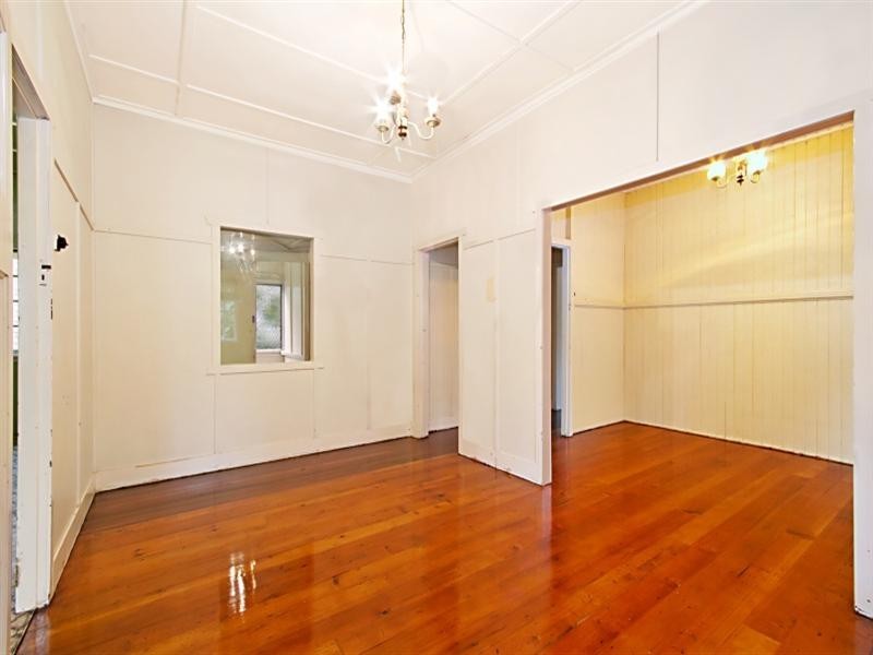 13 Rakeevan Road, Graceville QLD 4075