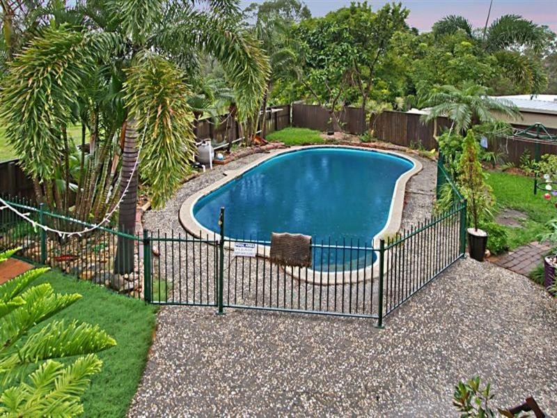 4 Aldersgate Street, Oxley QLD 4075