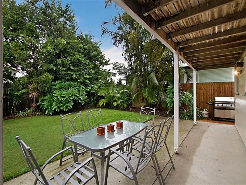 93 Graceville Avenue, Graceville QLD 4075