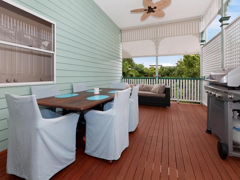 17 Lockwood Street, Sherwood QLD 4075