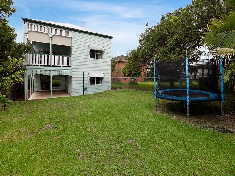 17 Lockwood Street, Sherwood QLD 4075