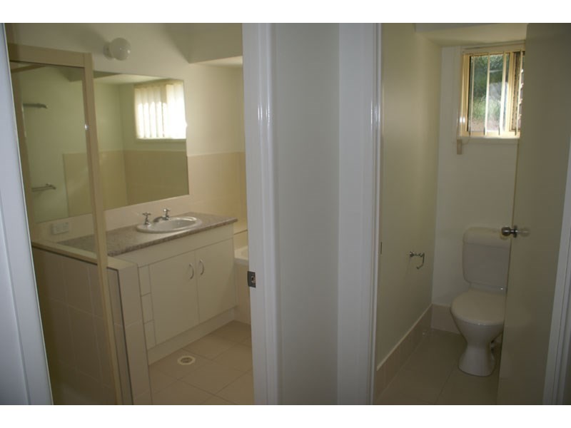 30 Vivian Street, Tennyson QLD 4105