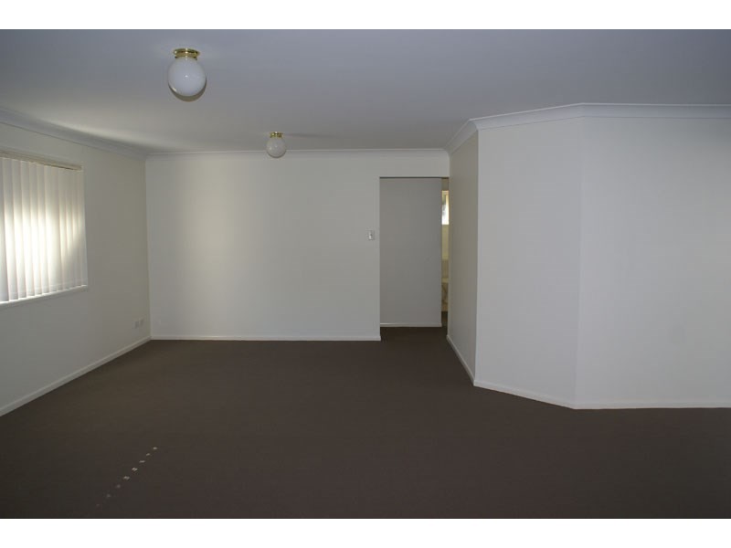 30 Vivian Street, Tennyson QLD 4105