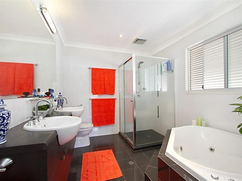 40 Leybourne Street, Chelmer QLD 4068