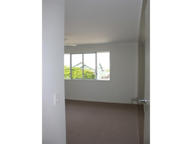 43 Camelot Street, Tennyson QLD 4105