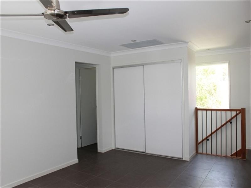 43 Camelot Street, Tennyson QLD 4105