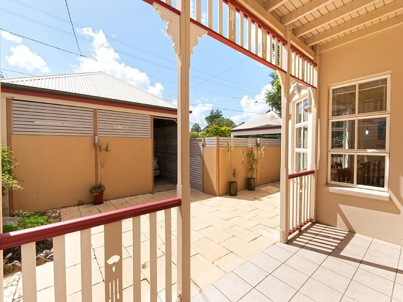 335 Oxley Road, Sherwood QLD 4075